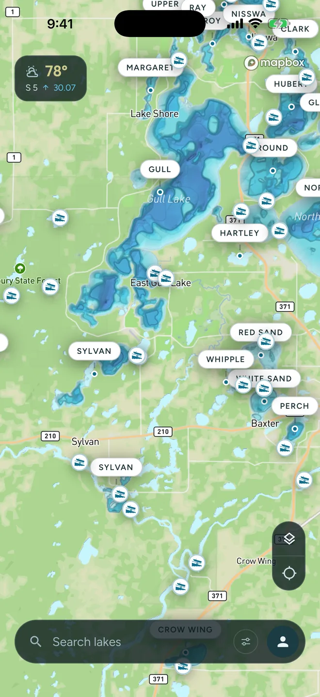Gull Lake, Minnesota — the same depth contours drawn over the styled outdoors basemap, with boat landings marked